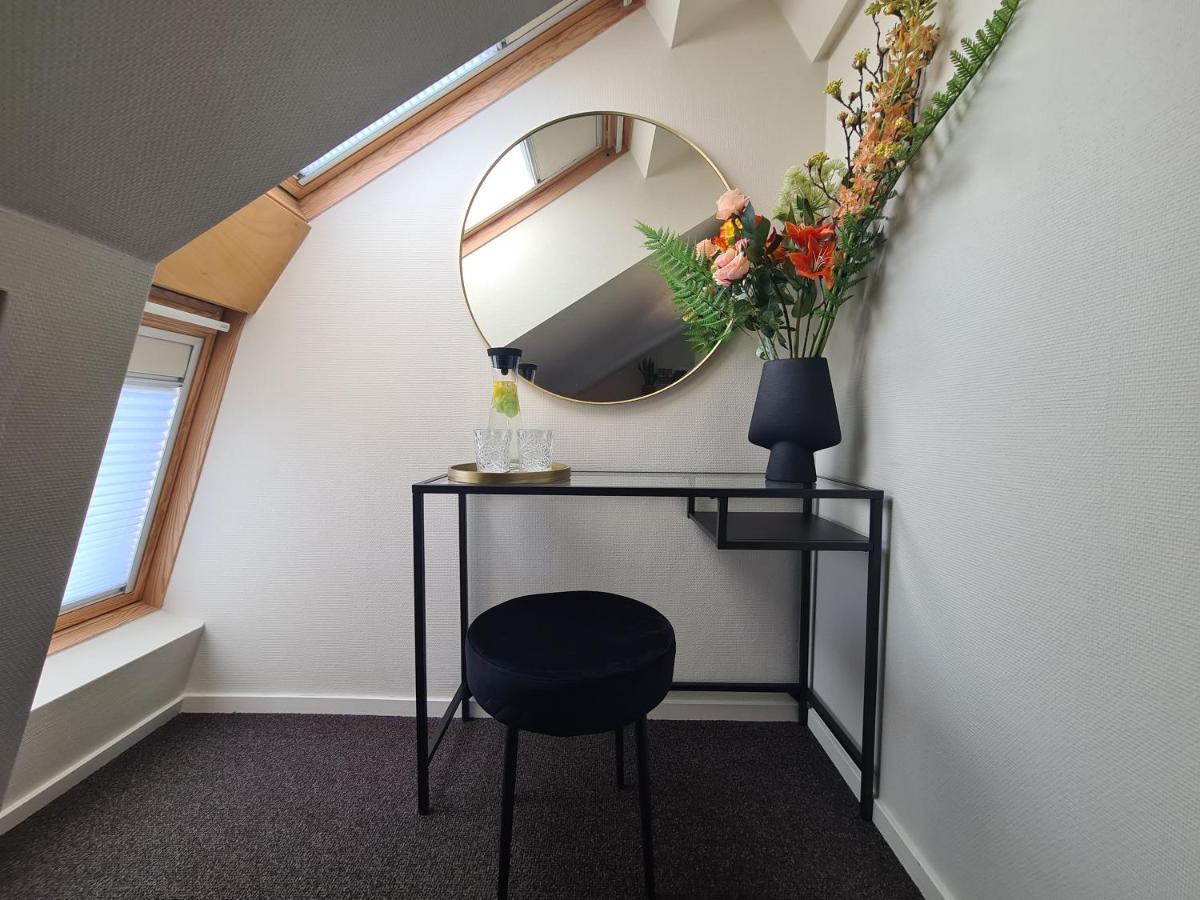 Boutique Hotel De Raetskamer ノールトウェイケルハウト　 エクステリア 写真