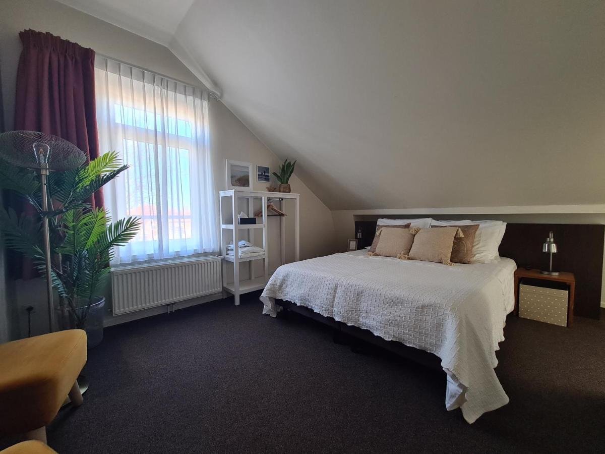 Boutique Hotel De Raetskamer ノールトウェイケルハウト　 エクステリア 写真