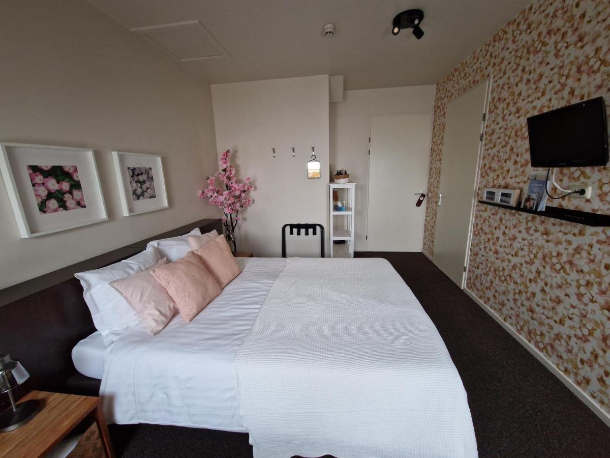Boutique Hotel De Raetskamer ノールトウェイケルハウト　 エクステリア 写真